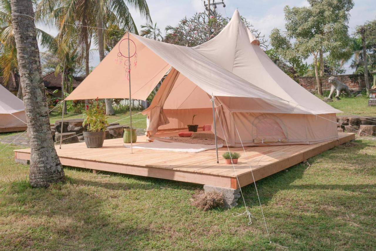 Soka Indah Restaurant & Bungalows Selemadeg  Kültér fotó